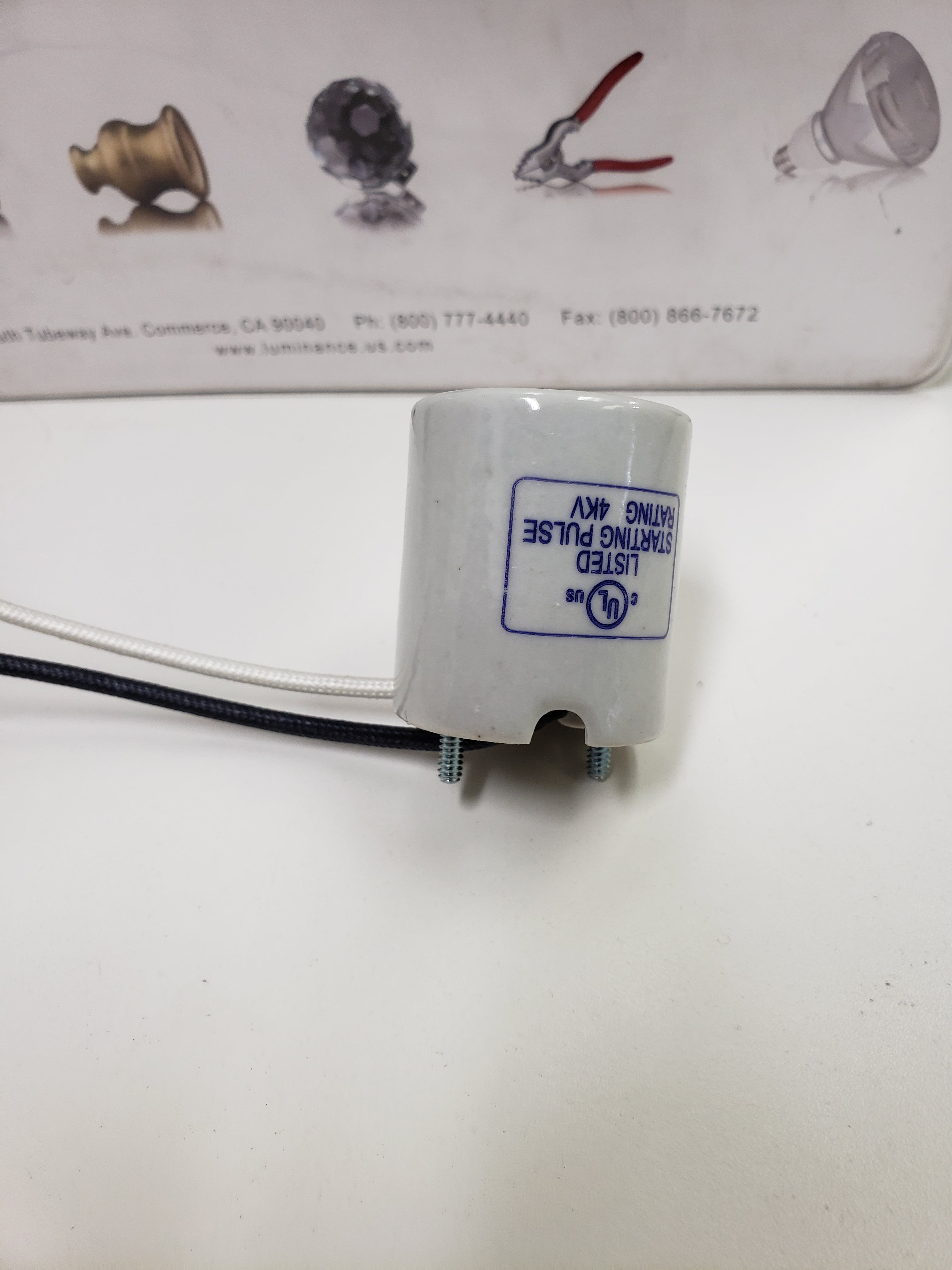 ADL D2609 Medium Base Glazed Porcelain Socket, 4kV Pulse Rated